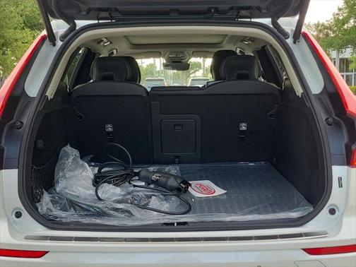 2025 Volvo XC60 Plug-In Hybrid T8 Core