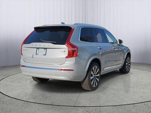 2025 Volvo XC90 B6 Plus 7-Seater