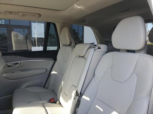 2025 Volvo XC90 B6 Plus 7-Seater