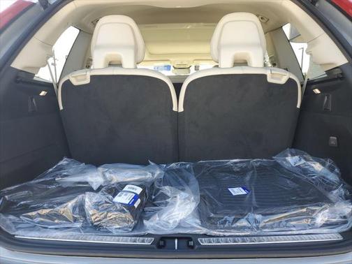 2025 Volvo XC90 B6 Plus 7-Seater