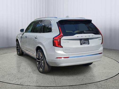 2026 Volvo XC90 B6 Ultra 7-Seater