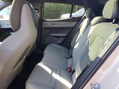 2026 Volvo EX30 Plus Twin Motor Performance, Fully electric