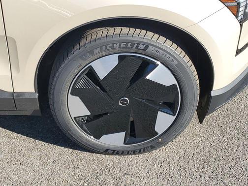 2026 Volvo EX30 Plus Twin Motor Performance, Fully electric