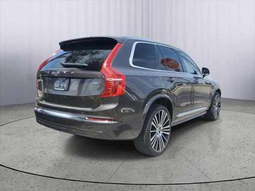 2023 Volvo XC90 B6 Ultimate 7-Seater