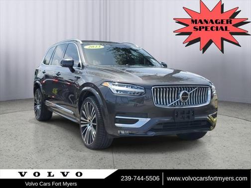 2023 Volvo XC90 B6 Ultimate 7-Seater
