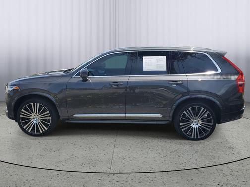 2023 Volvo XC90 B6 Ultimate 7-Seater