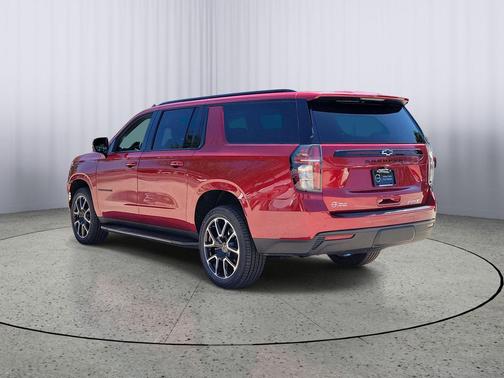 Radiant Red Tintcoat 2024 Chevrolet Suburban RST
