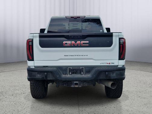 Summit White 2024 GMC Sierra 2500 AT4X