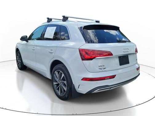Glacier White Metallic 2021 Audi Q5 45 Premium