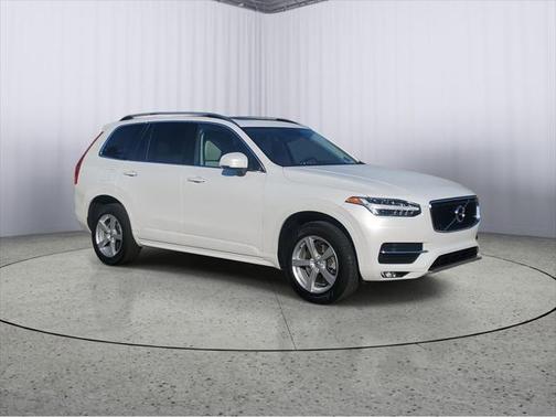 2019 Volvo XC90 T5 Momentum