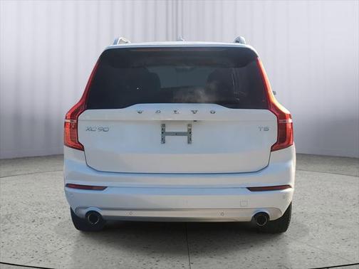 2019 Volvo XC90 T5 Momentum