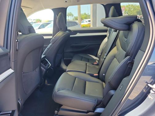 Denim Blue Metallic 2026 Volvo EX90 Ultra, Twin Motor Performance, Fully electric, 7 Seats