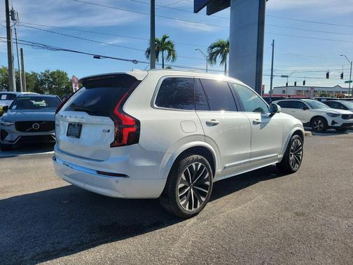 Crystal White Pearl 2026 Volvo XC90 Plus, B6 AWD Gas (mild hybrid), Gasoline, Bright, 7 Seats