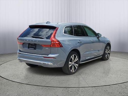 2022 Volvo XC60 B5 Inscription