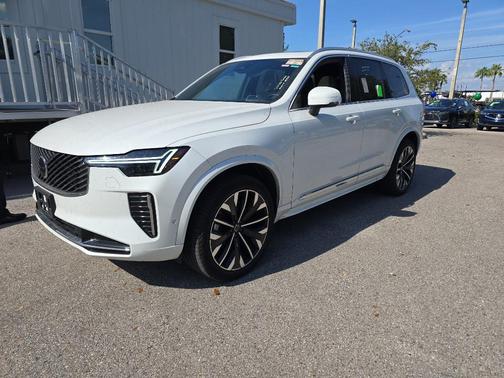 2025 Volvo XC90 Plus 2025.5