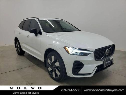 2025 Volvo XC60 Plug-In Hybrid T8 Plus