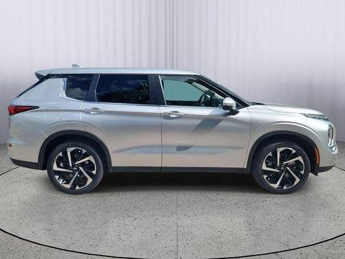 2023 Mitsubishi Outlander SE 2.5 2WD