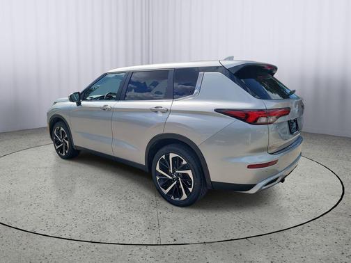 2023 Mitsubishi Outlander SE 2.5 2WD