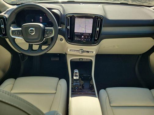 Crystal White 2026 Volvo XC40 Plus, B5 AWD Gas (mild hybrid), Dark