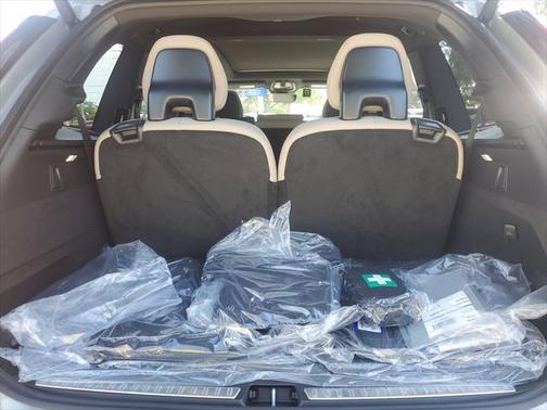 2025 Volvo XC90 Plug-In Hybrid T8 Plus 7-Seater