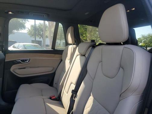 2025 Volvo XC90 Plug-In Hybrid T8 Plus 7-Seater
