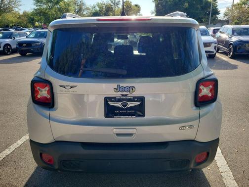 Glacier Metallic Clearcoat 2021 Jeep Renegade Latitude