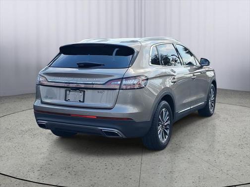 2020 Lincoln Nautilus Standard