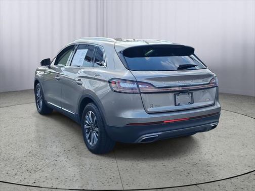 2020 Lincoln Nautilus Standard