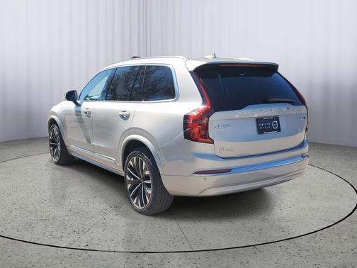 2025 Volvo XC90 B6 Plus 7-Seater