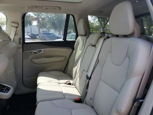 2025 Volvo XC90 B6 Plus 7-Seater