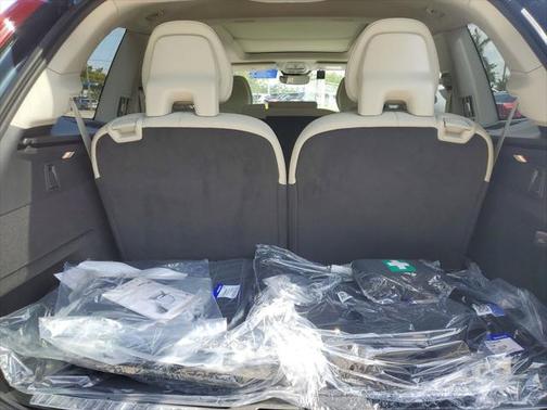 2025 Volvo XC90 B6 Plus 7-Seater