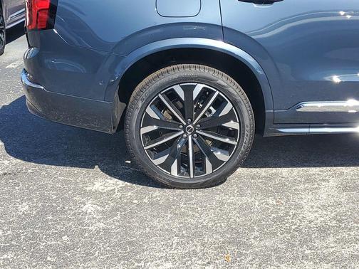 2026 Volvo XC90 Ultra, B6 AWD Gas (mild hybrid), Gasoline, Bright, 7 Seats