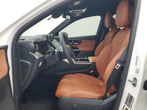 2025 Mercedes-Benz GLC 300 Base