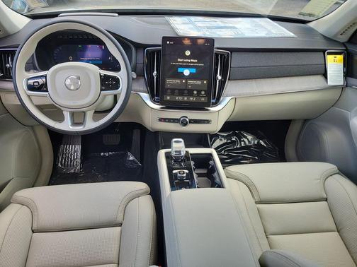 2026 Volvo XC90 Ultra, B6 AWD Gas (mild hybrid), Gasoline, Bright, 7 Seats