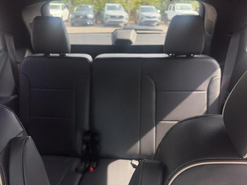 Sterling Gray Metallic 2024 Chevrolet Traverse Premier