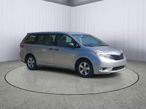 2017 Toyota Sienna SE