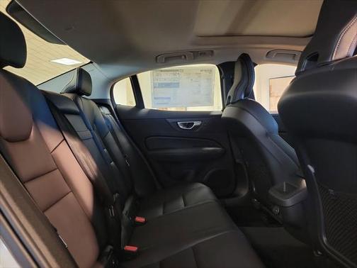 2025 Volvo S60 B5 Core