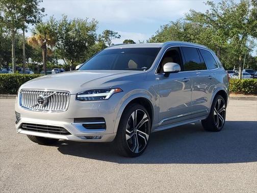 2024 Volvo XC90 B6 Ultimate Bright Theme 7-Seater
