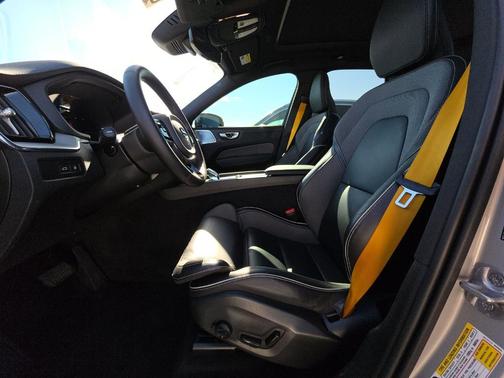 2024 Volvo XC60 Recharge Plug-In Hybrid T8 Polestar