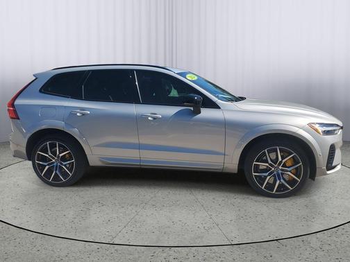 2024 Volvo XC60 Recharge Plug-In Hybrid T8 Polestar