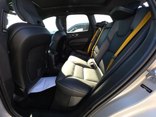 2024 Volvo XC60 Recharge Plug-In Hybrid T8 Polestar