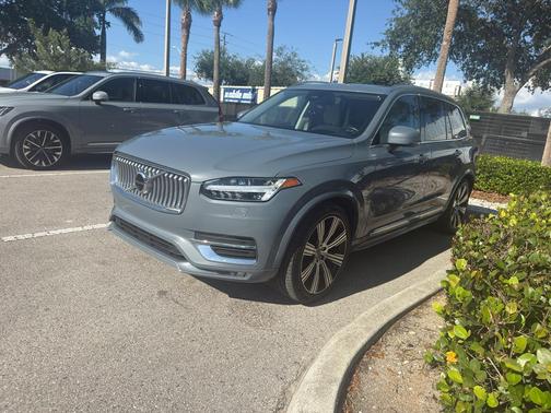 Thunder Grey Metallic 2023 Volvo XC90 B6 Ultimate 6-Seater