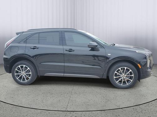 2025 Cadillac XT4 Sport