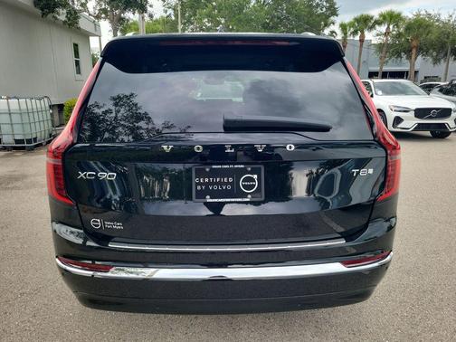 Onyx Black Metallic 2025 Volvo XC90 Plug-In Hybrid T8 Ultra 7-Seater