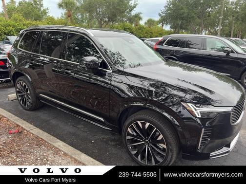 Onyx Black Metallic 2025 Volvo XC90 Plug-In Hybrid T8 Ultra 7-Seater
