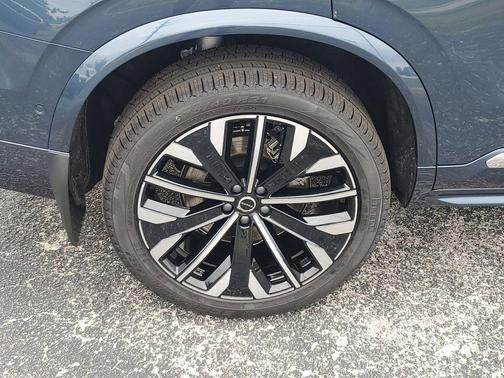 2026 Volvo XC90 B6 Ultra 7-Seater