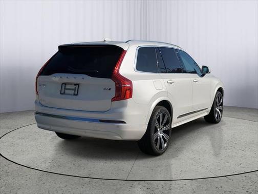 2025 Volvo XC90 B6 Ultra