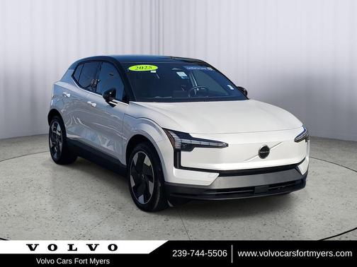 2025 Volvo EX30 Twin Motor Plus