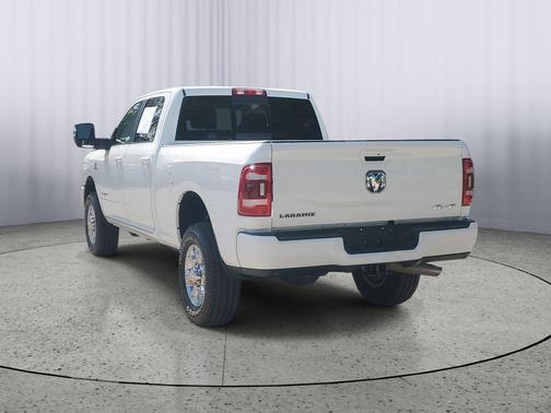 2024 RAM 2500 Laramie Crew Cab 4x4 6'4' Box