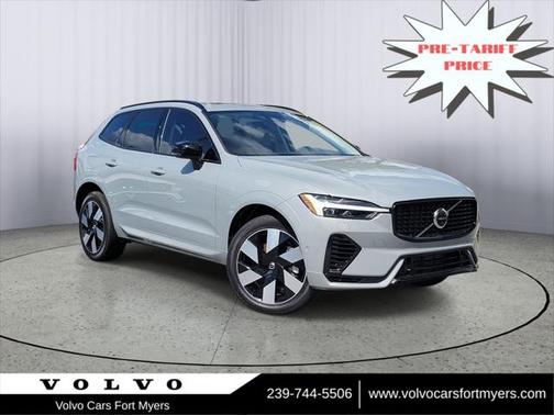 2025 Volvo XC60 Plug-In Hybrid T8 Plus